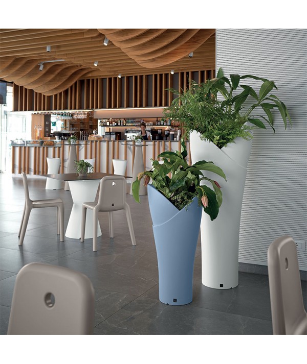 Vaso a colonna Assia ambientato