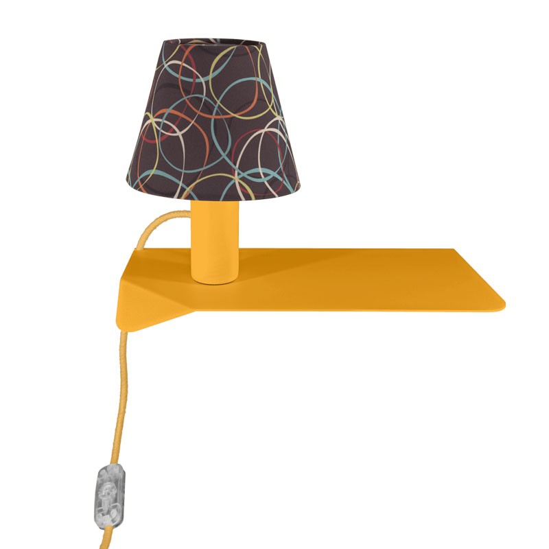 lampada mensola di filotto in metallo giallo lampada mensola di filotto in metallo giallo
