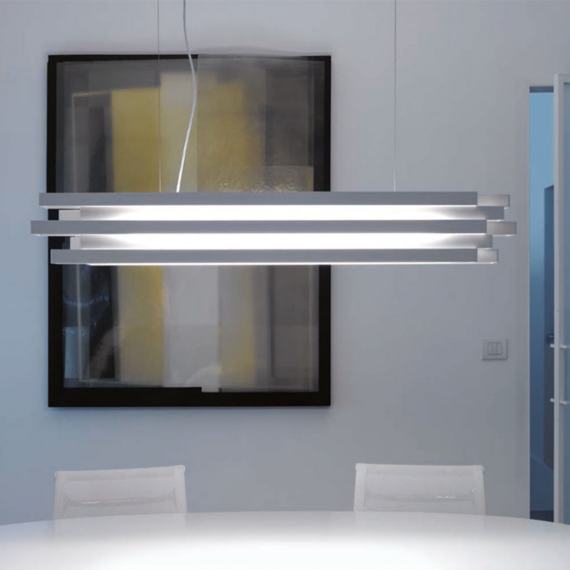 Lampada a sospensione Escape in alluminio verniciato bianco ambientata Lampada a sospensione Escape in alluminio verniciato bianco ambientata