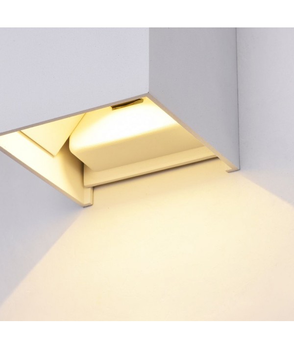 lampada cubica da esterno fulton di maytoni bianca