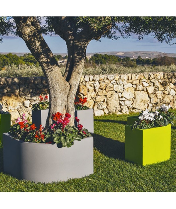 Flowerpot angolare da esterno Monacis