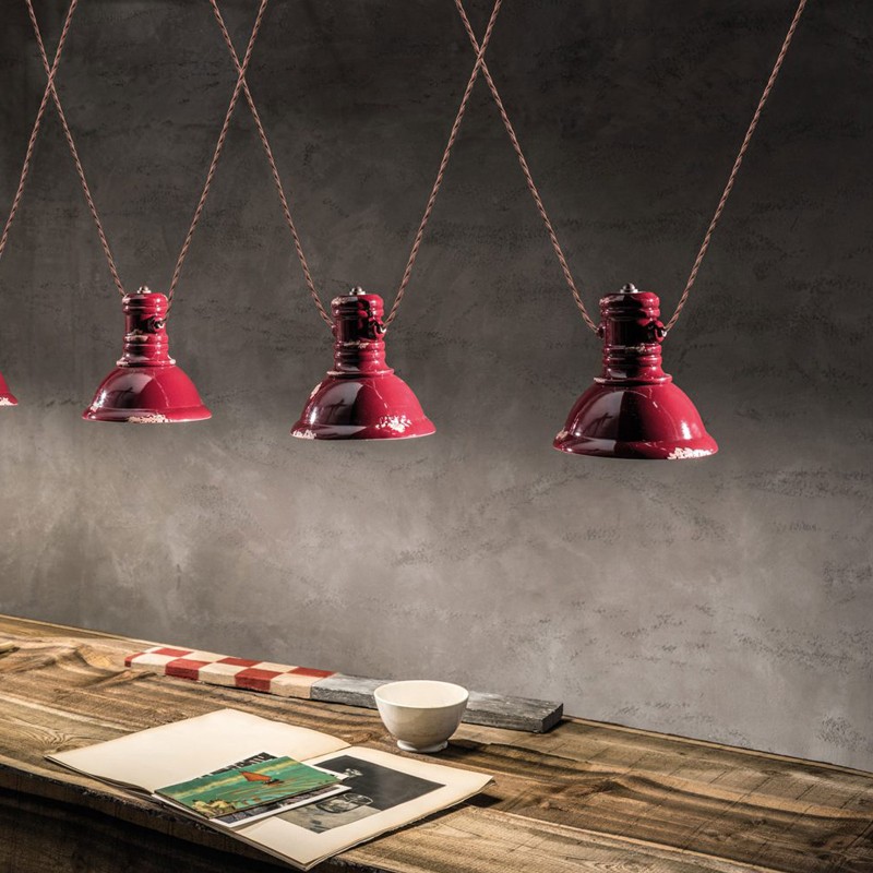 lampada a sospensione Industrial 3 lampade colore rosso lampada a sospensione Industrial 3 lampade colore rosso