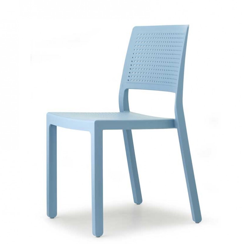 Sedia Emi da esterno di color azzurro Sedia Emi da esterno di color azzurro