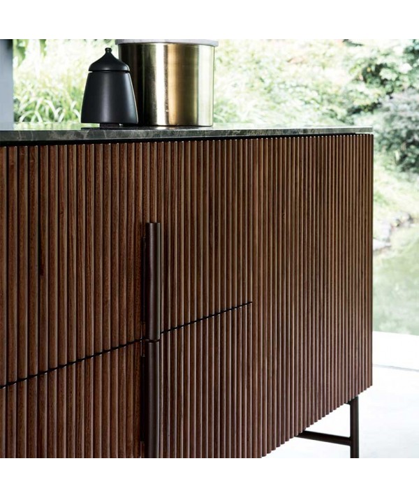 Credenza Riga di Alf DaFrè in legno massello con piano in marmo particolare lavorazione
