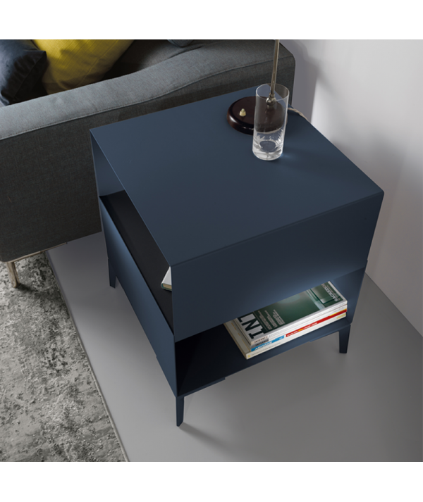 tavolino cube in acciaio blu di pezzani