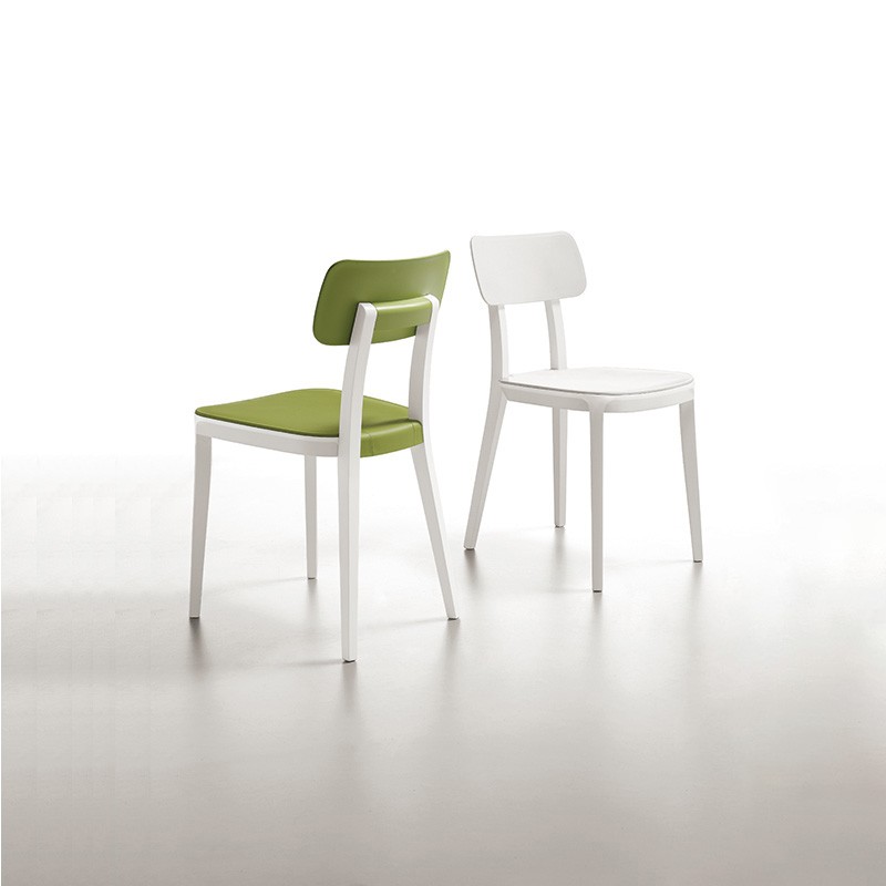 sedia porta venezia di infiniti in legno e polipropilene colorato bianco e verde sedia porta venezia di infiniti in legno e polipropilene colorato bianco e verde