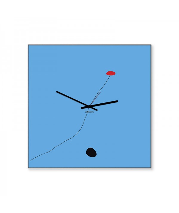 Orologio mirò di dESIGNoBJECT in metallo verniciato azzurro