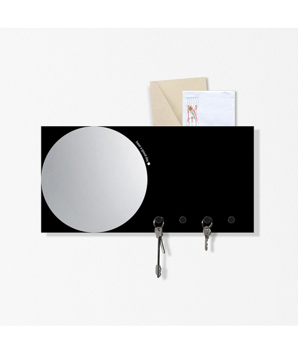 specchio-portachiavi in metallo di dESIGNoBJET multifunzione
