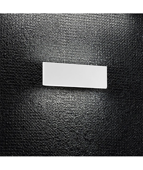 Applique Plank Piccola  di Perenz