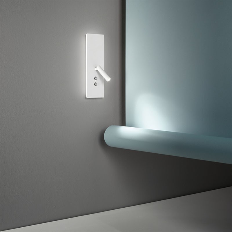 Applique orientabile Plate con USB Applique orientabile Plate con USB