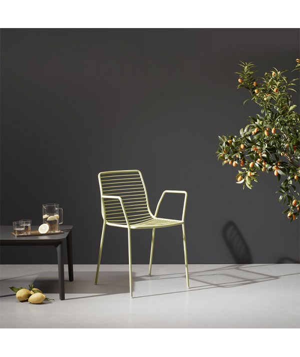 Sedia Summer con braccioli verde tiglio