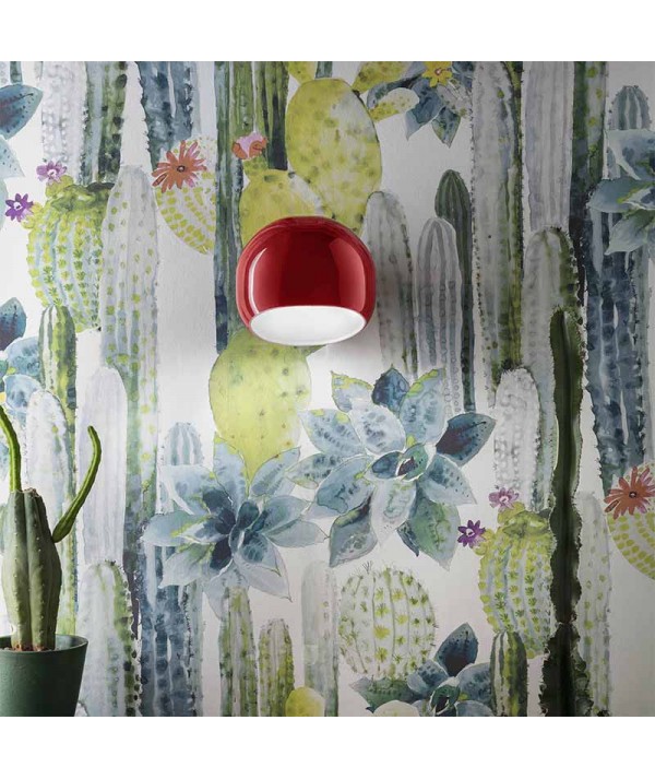 applique di ferroluce in ceramica rossa ambientata