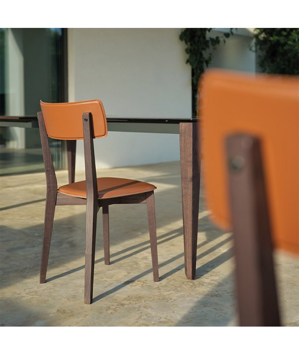 sedia ginger di friulsedie in legno e cuoio